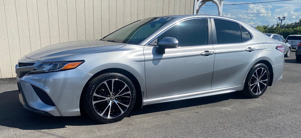 2020 Toyota Camry Image 7