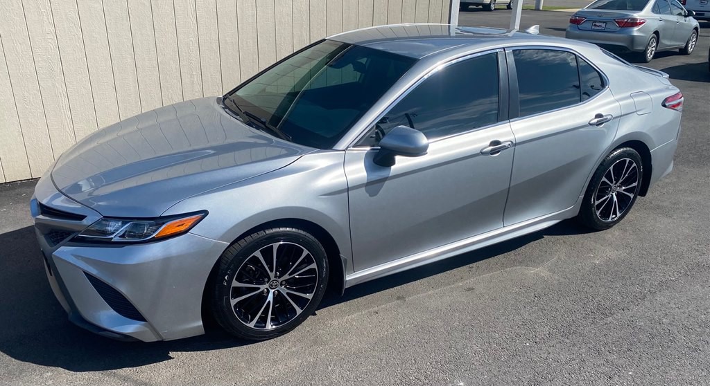 2020 Toyota Camry Image 8