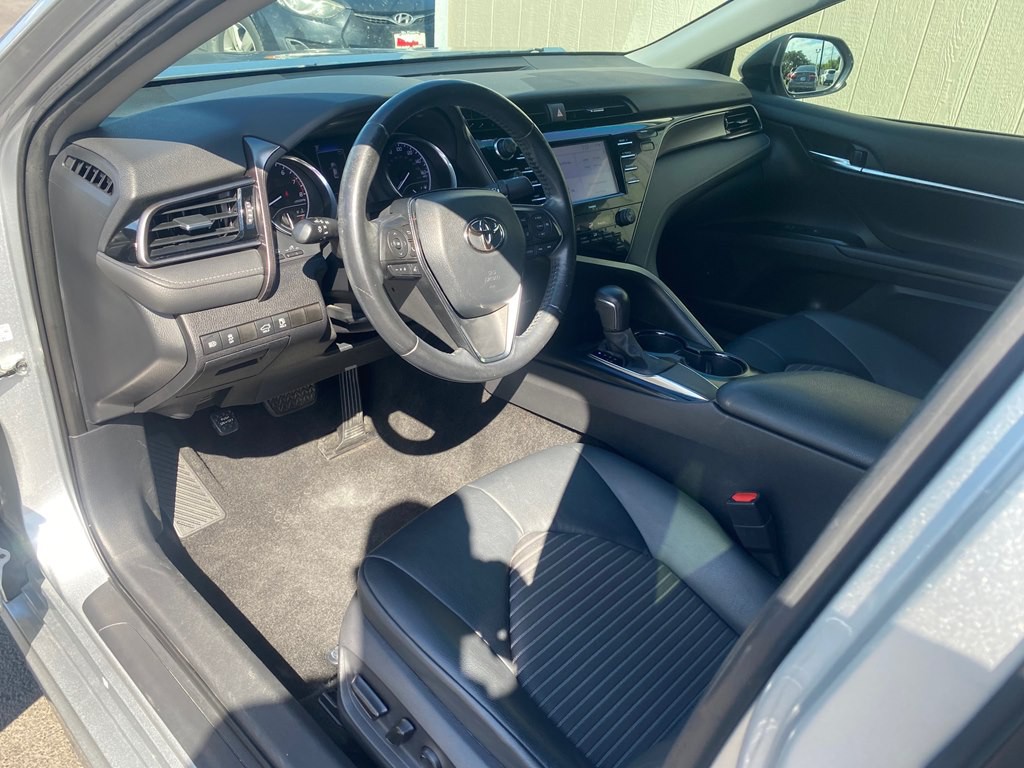 2020 Toyota Camry Image 10