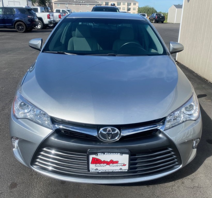 2017 Toyota Camry Image 3