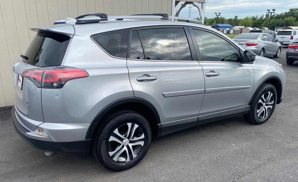 2018 Toyota Rav4 Image 5