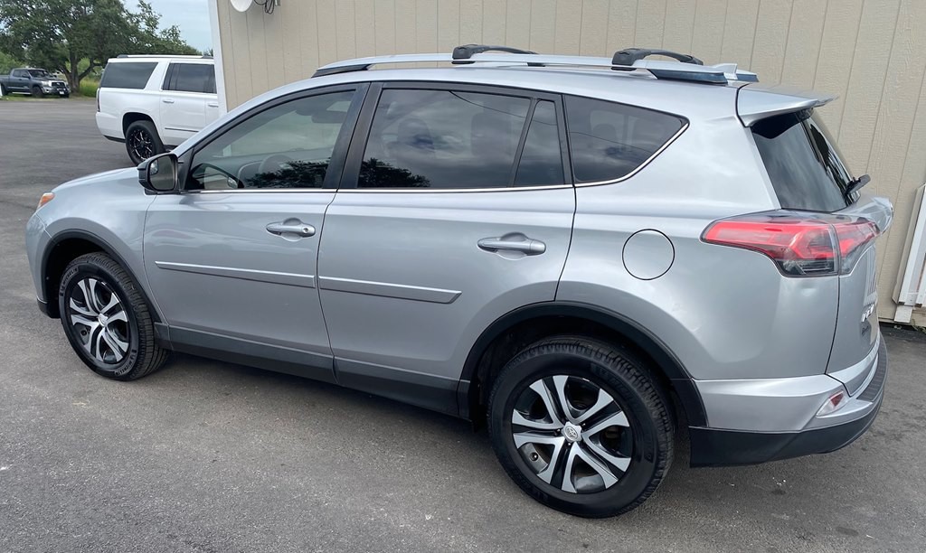 2018 Toyota Rav4 Image 6
