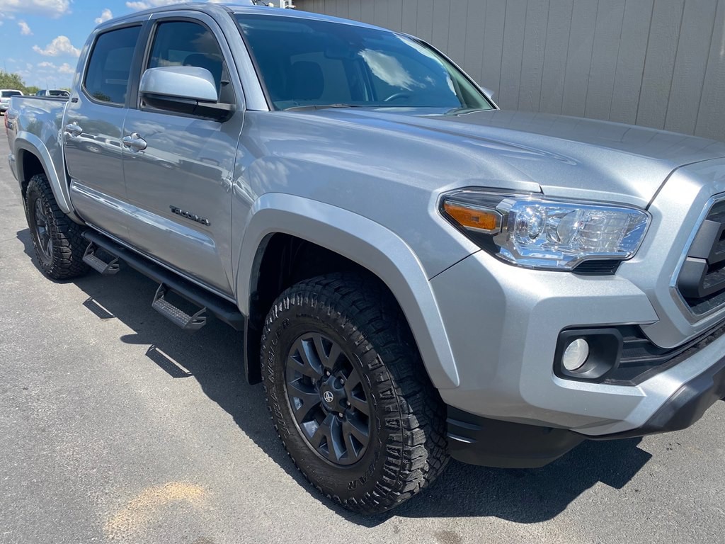 2023 Toyota Tacoma Image 3
