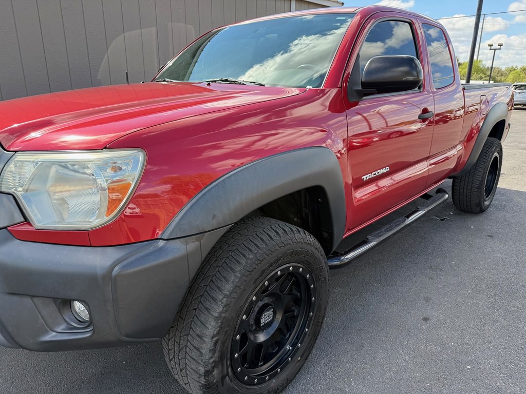 2014 Toyota Tacoma Image 9