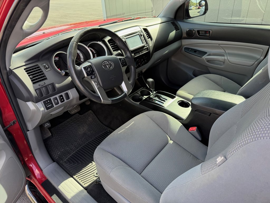 2014 Toyota Tacoma Image 11