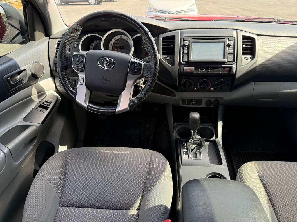 2014 Toyota Tacoma Image 12