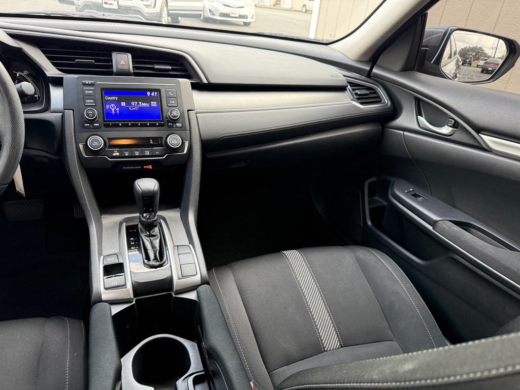 2018 Honda Civic Image 11