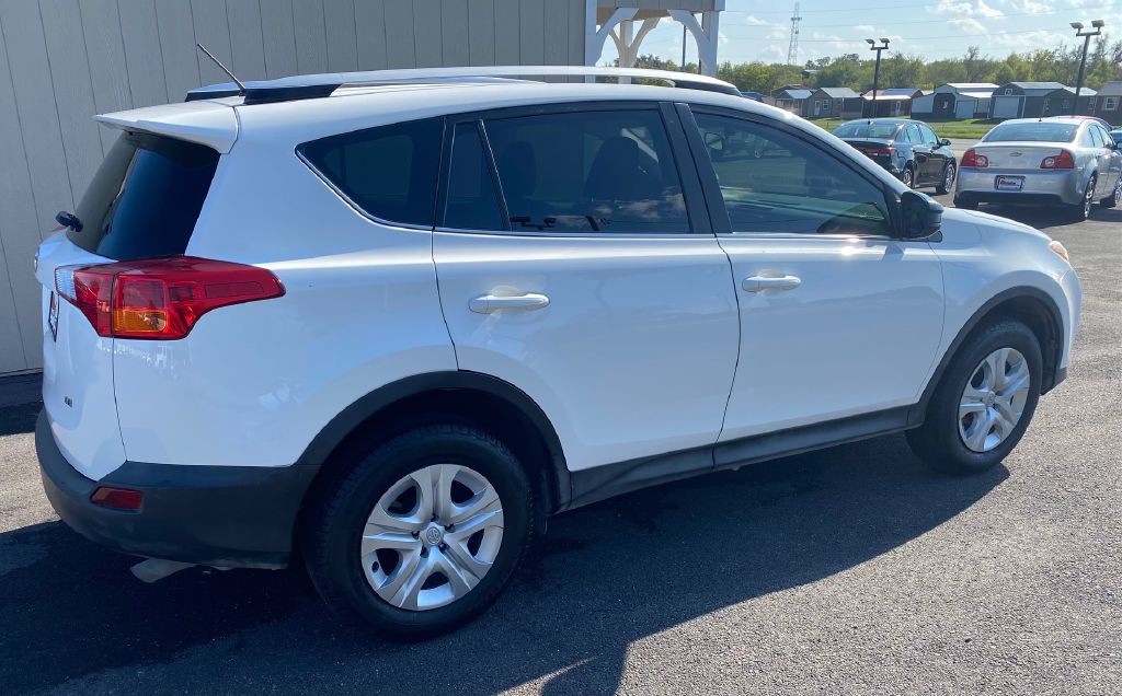 2015 Toyota Rav4 Image 5