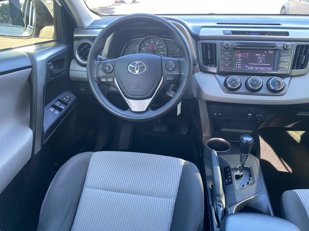 2015 Toyota Rav4 Image 11