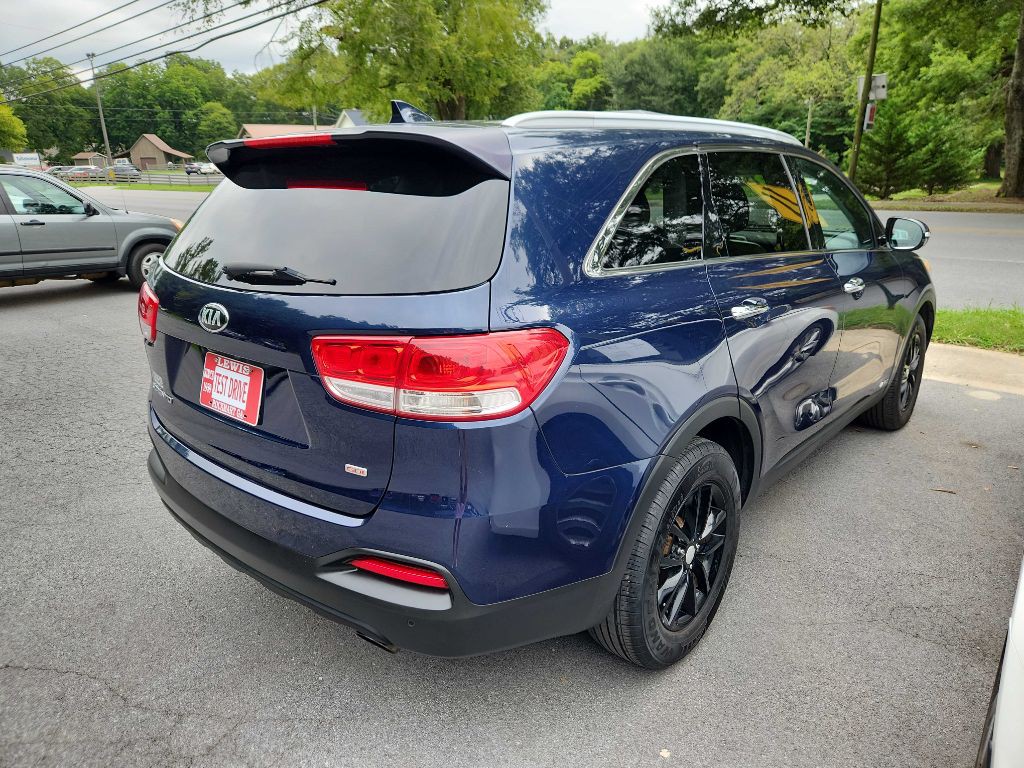 2016 Kia Sorento Image 3