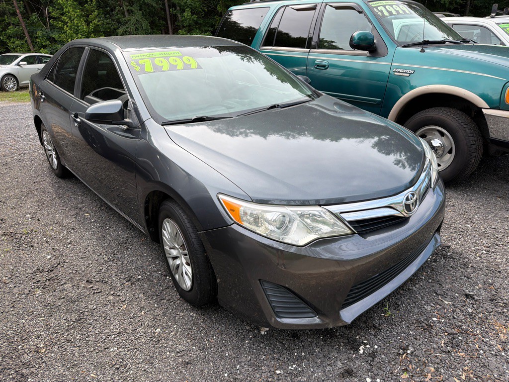 2012 Toyota Camry Image 4