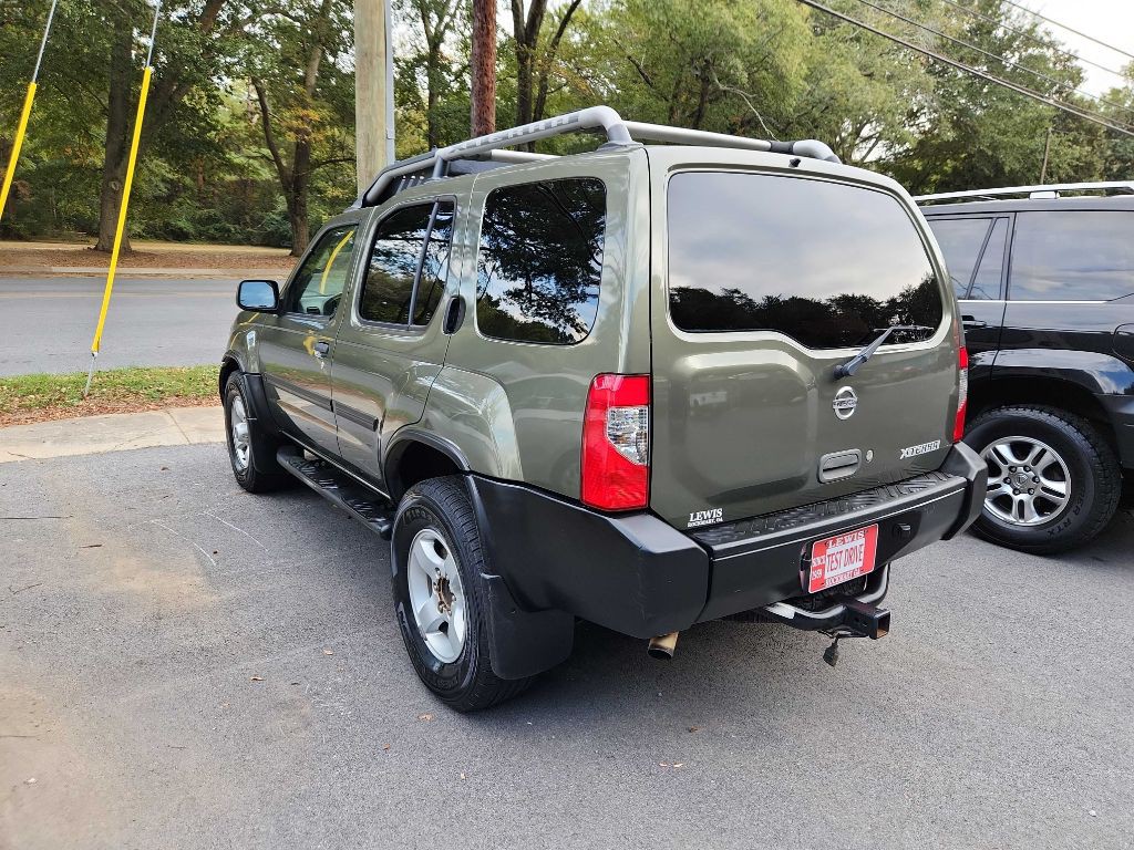 2004 Nissan Xterra Image 2