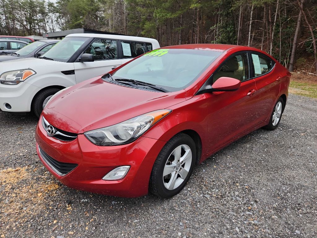 2013 Hyundai Elantra Image 1