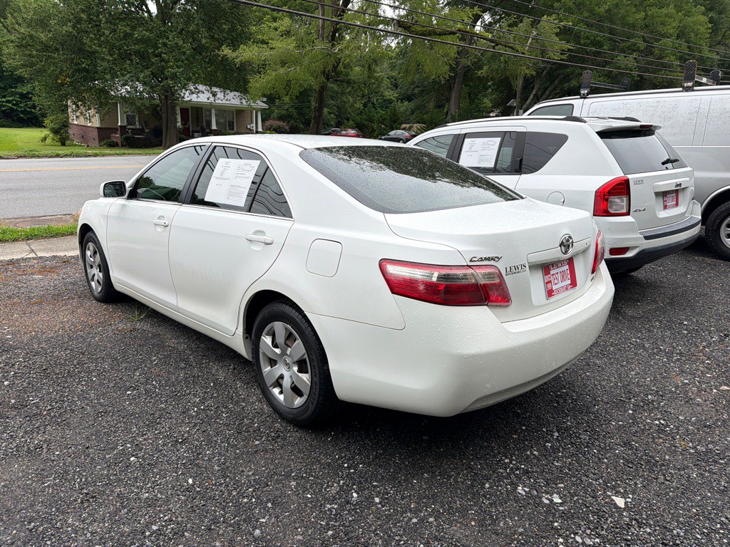 2007 Toyota Camry Image 2