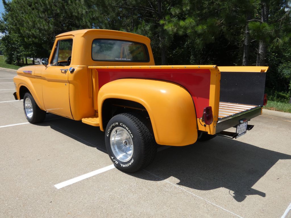 1961 Ford F-100 Image 2