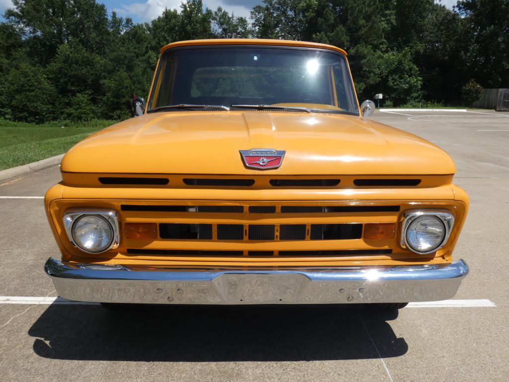 1961 Ford F-100 Image 7