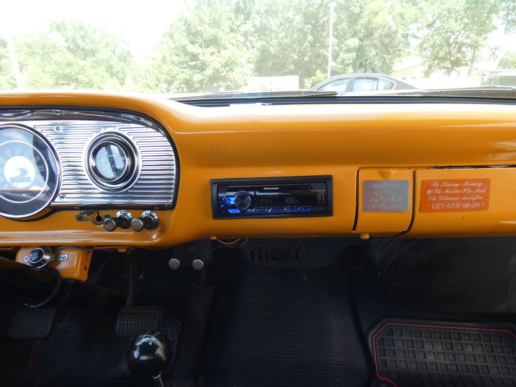 1961 Ford F-100 Image 12