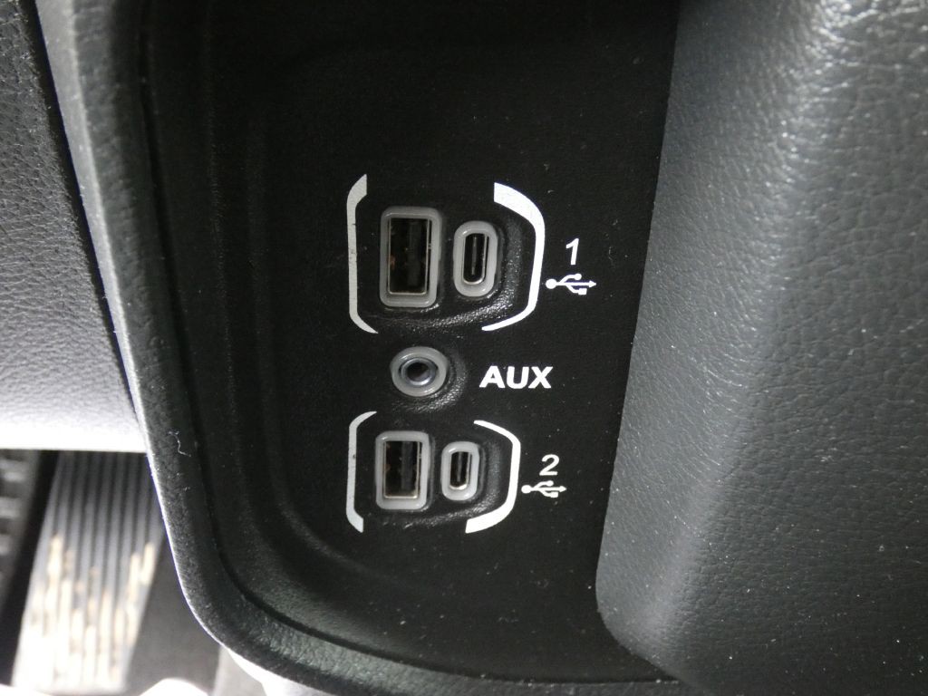 2022 RAM 1500 Image 24