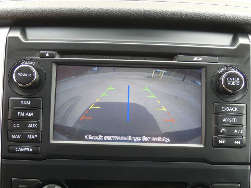 2017 Nissan Titan Image 10
