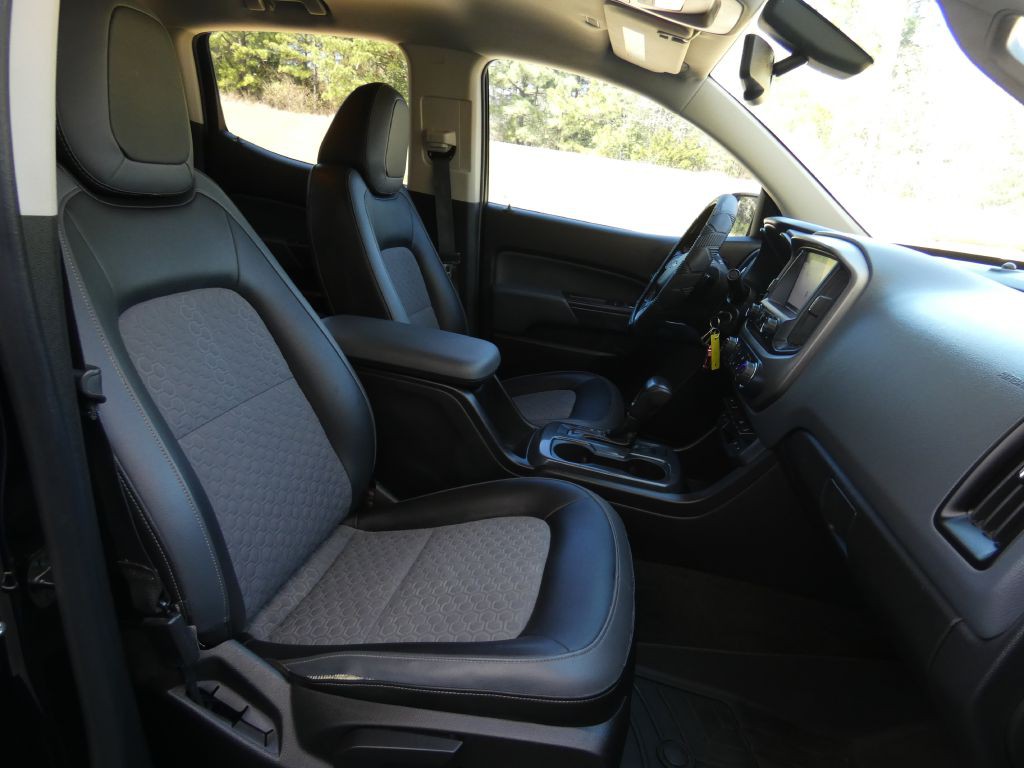 2016 Chevrolet Colorado Image 12