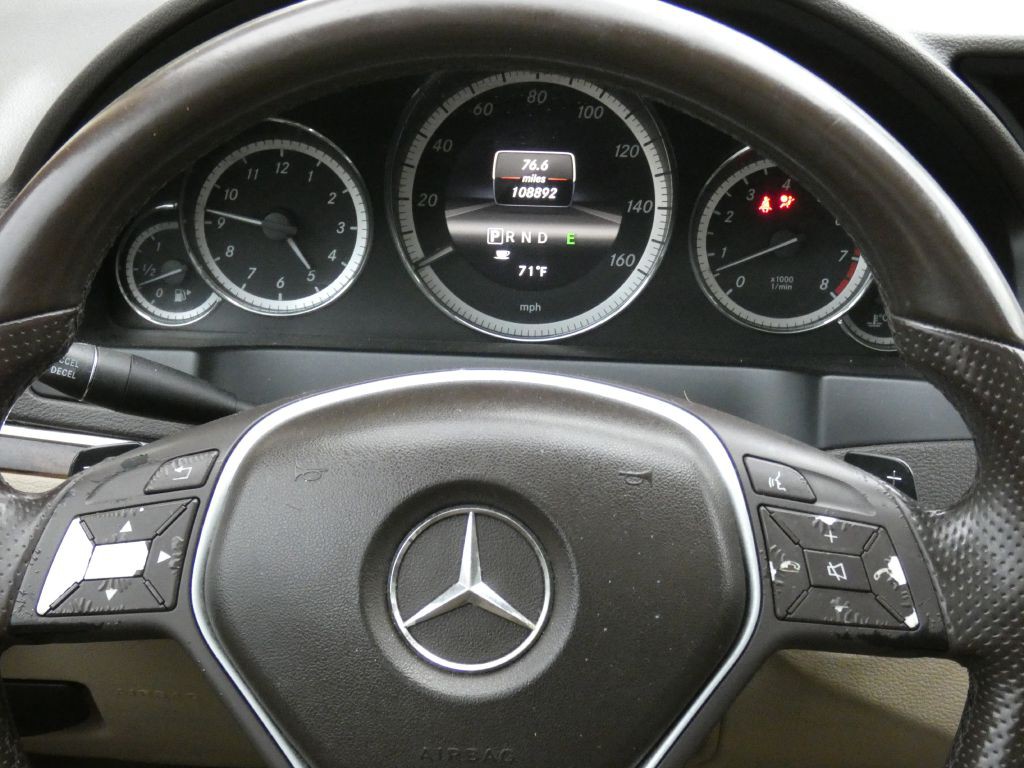2013 Mercedes-Benz E-Class Image 9