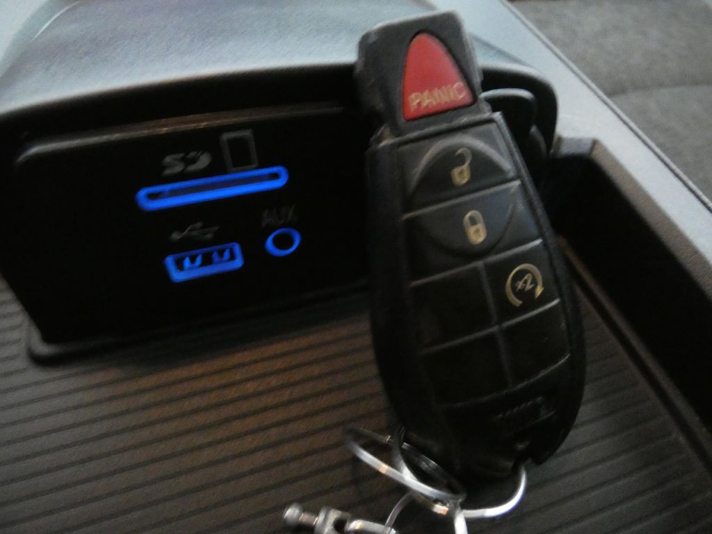 2014 RAM 1500 Image 18