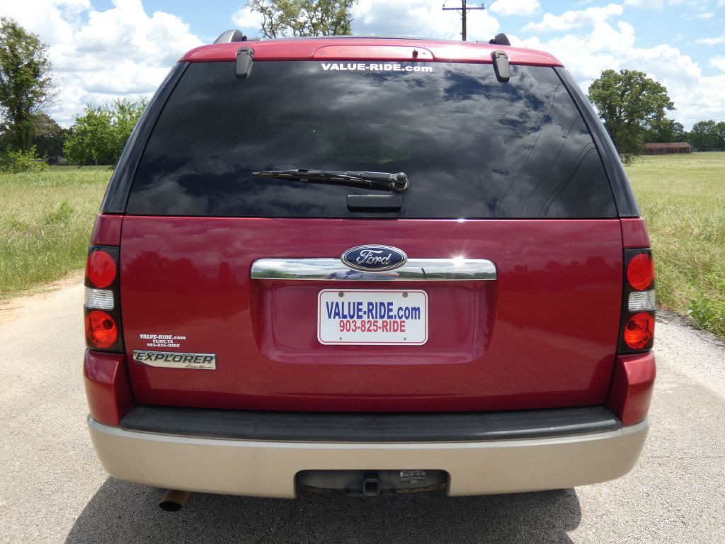 2010 Ford Explorer Image 2