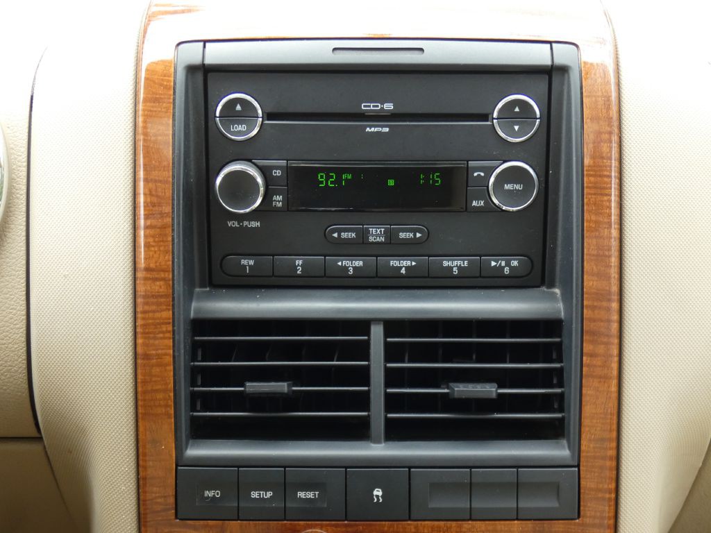 2010 Ford Explorer Image 8