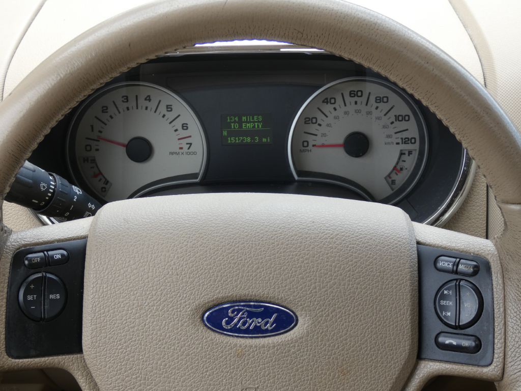 2010 Ford Explorer Image 10