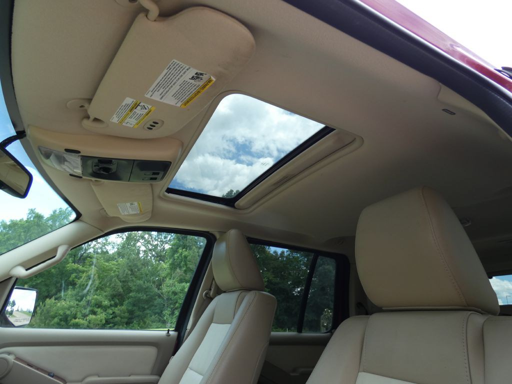 2010 Ford Explorer Image 11