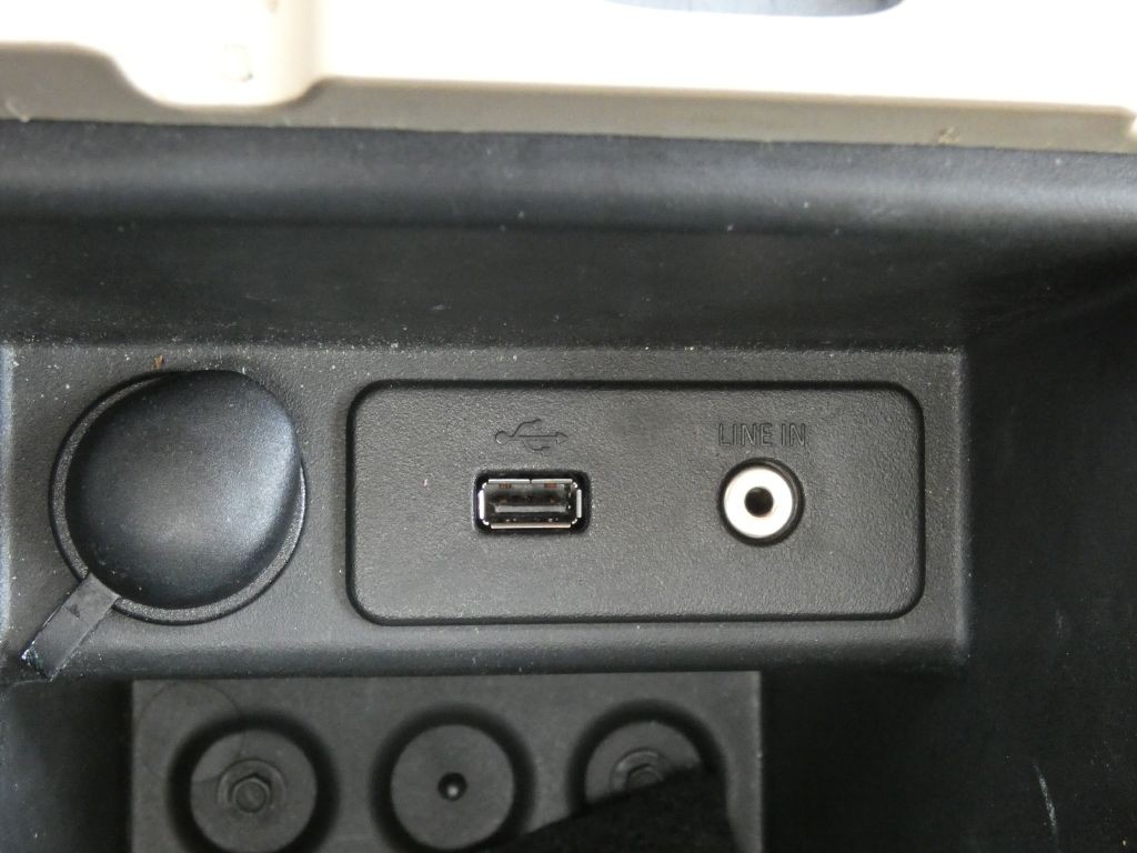 2010 Ford Explorer Image 21