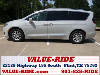 Image for 2020 Chrysler Pacifica Touring L ID: 6531435