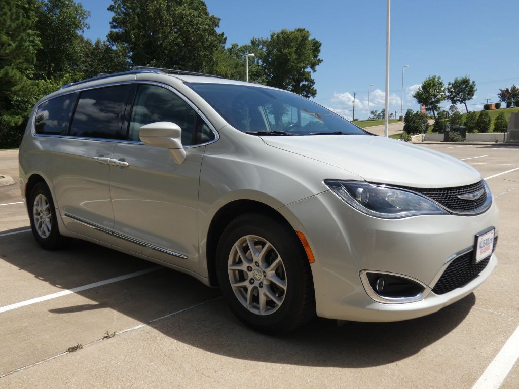 2020 Chrysler Pacifica Image 4