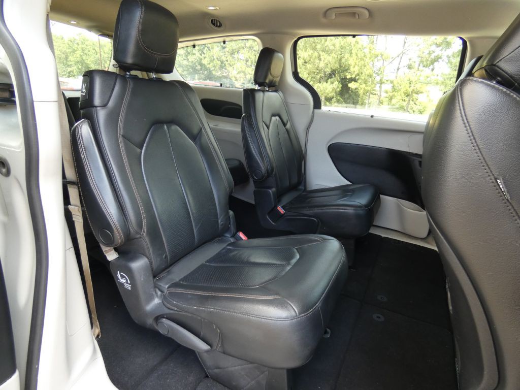 2020 Chrysler Pacifica Image 14