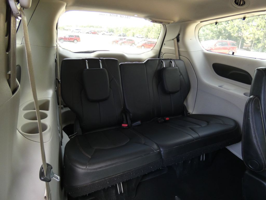 2020 Chrysler Pacifica Image 16