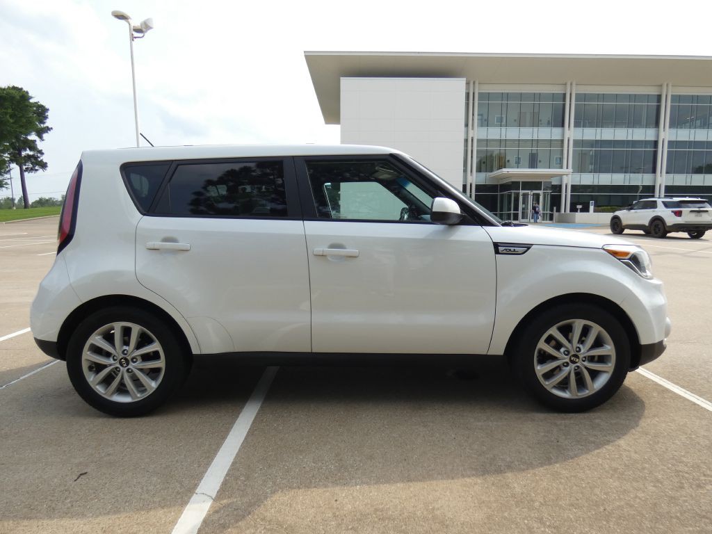 2017 Kia Soul Image 4