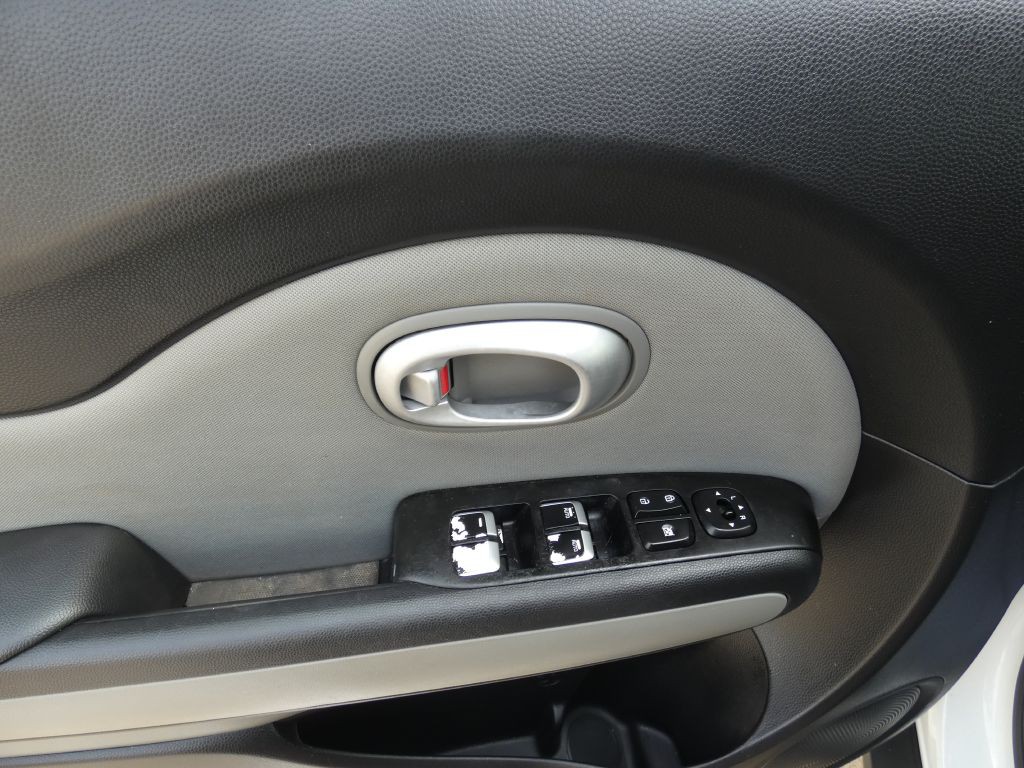 2017 Kia Soul Image 18
