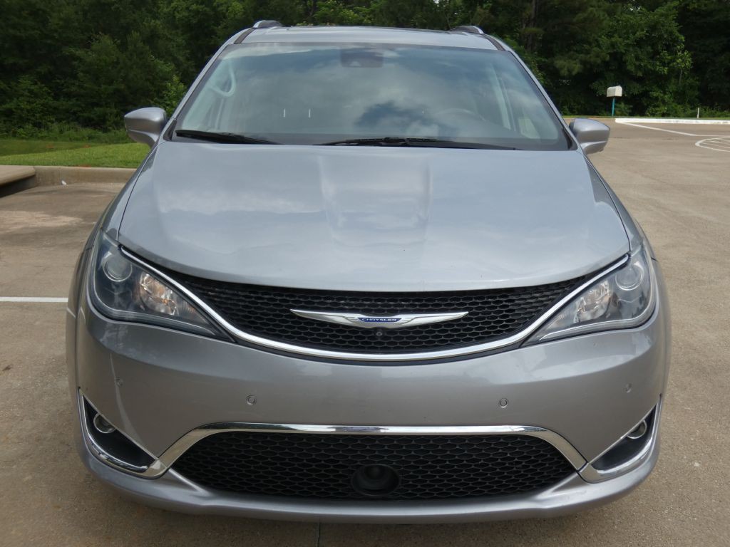 2018 Chrysler Pacifica Image 5