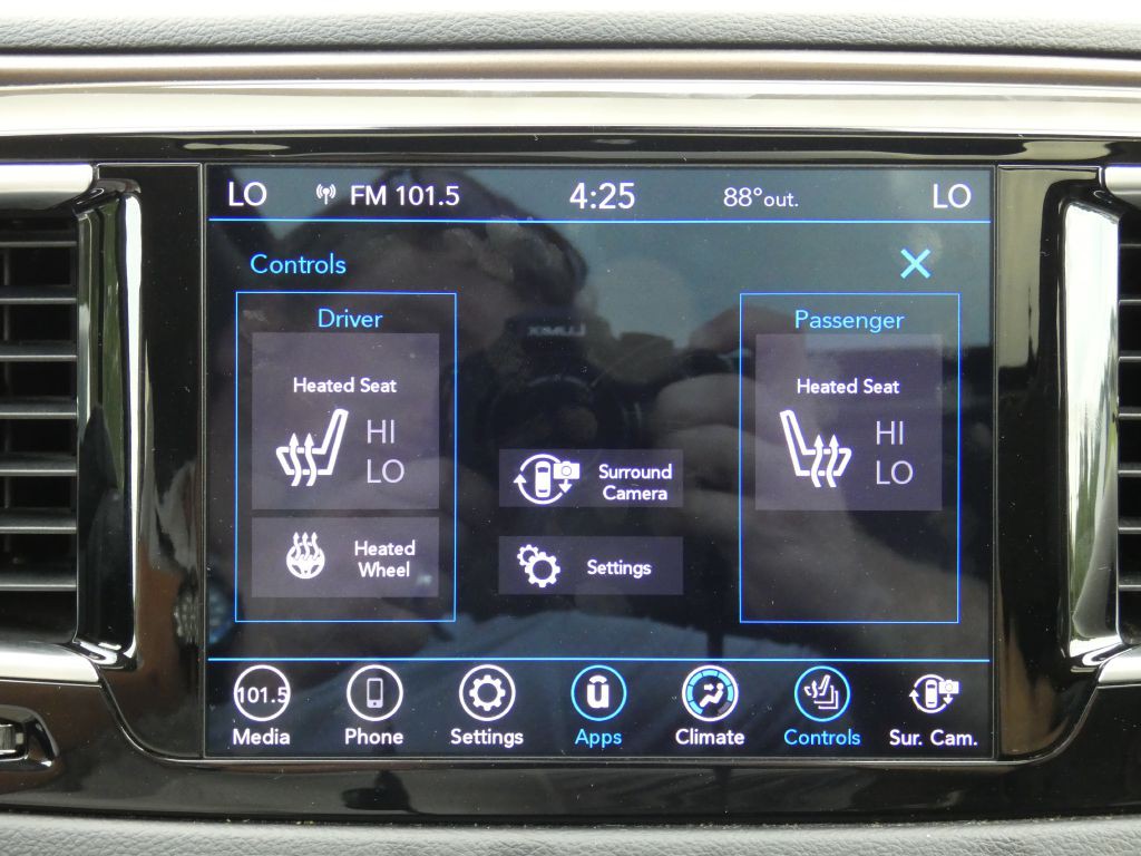 2018 Chrysler Pacifica Image 22