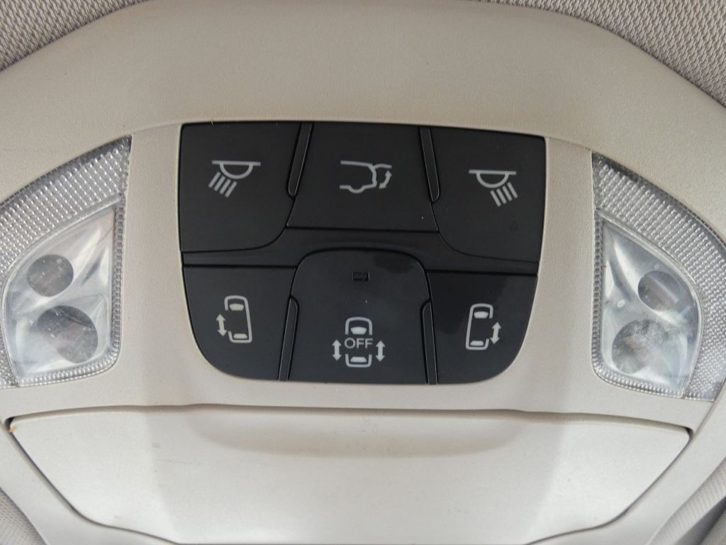 2018 Chrysler Pacifica Image 24