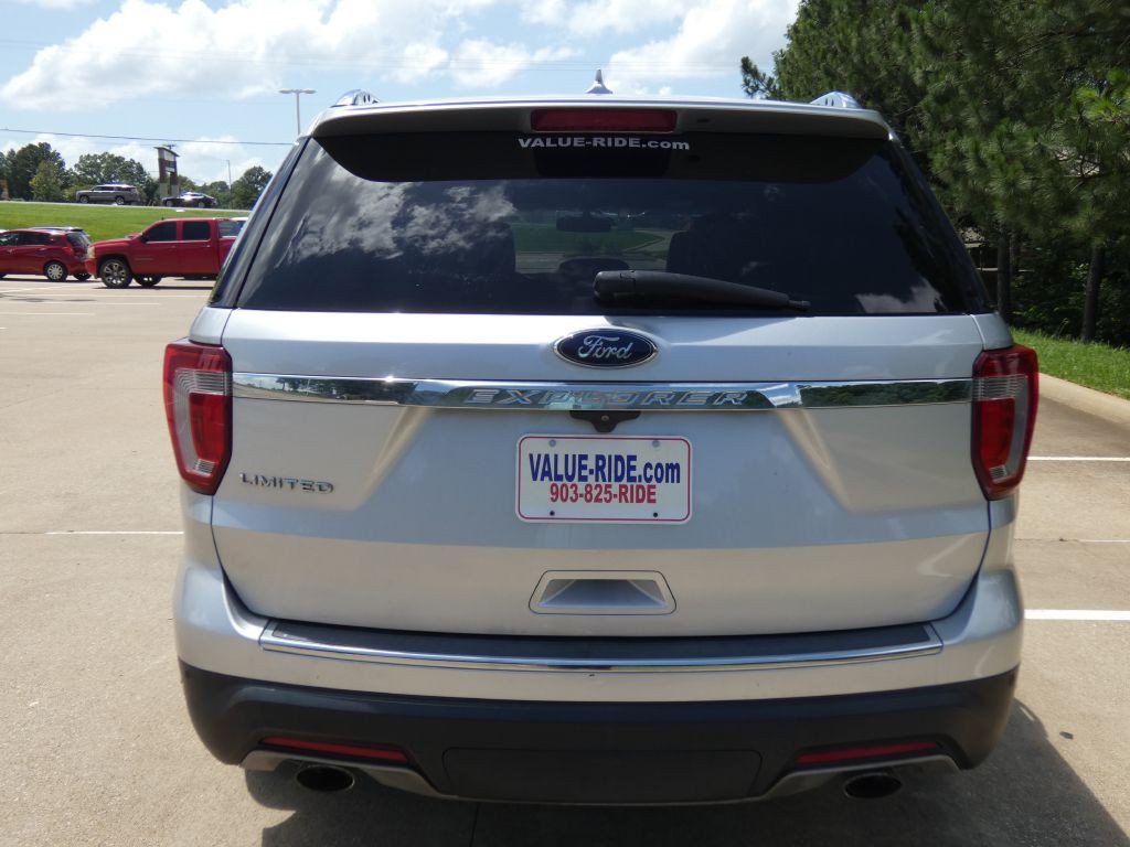 2019 Ford Explorer Image 3