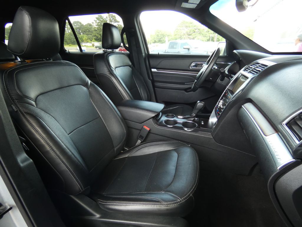 2019 Ford Explorer Image 13