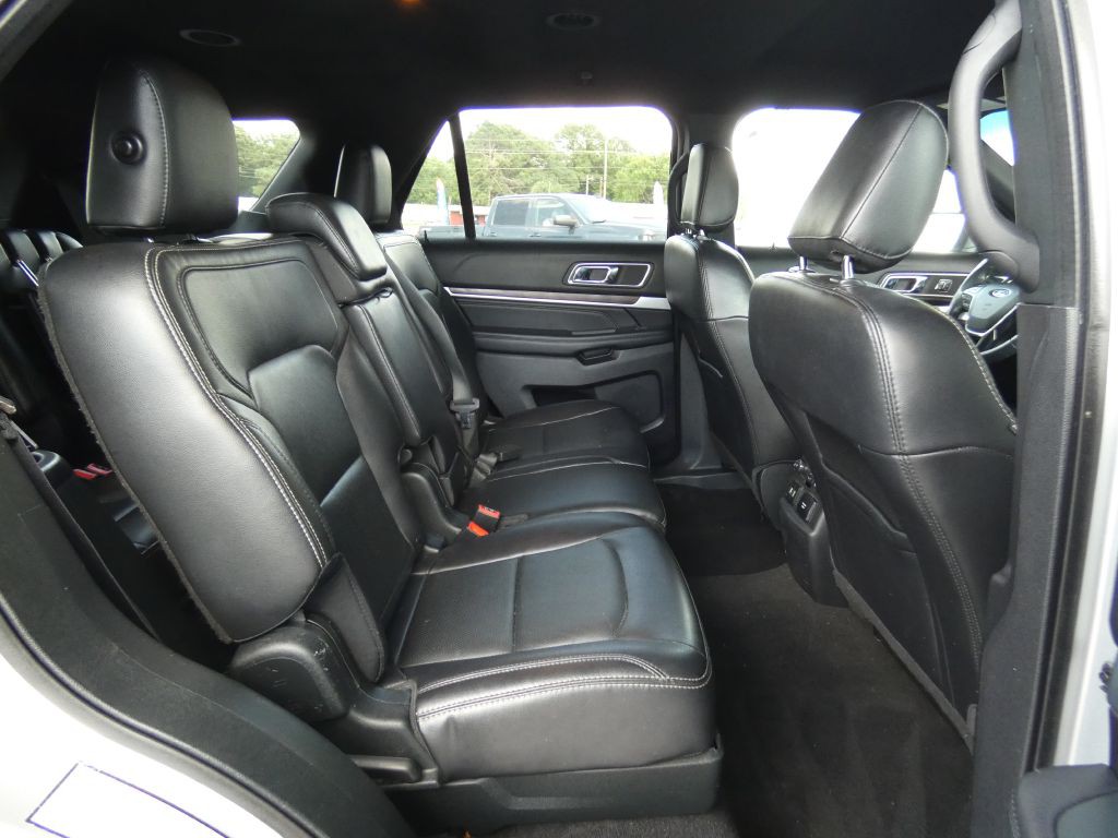 2019 Ford Explorer Image 15