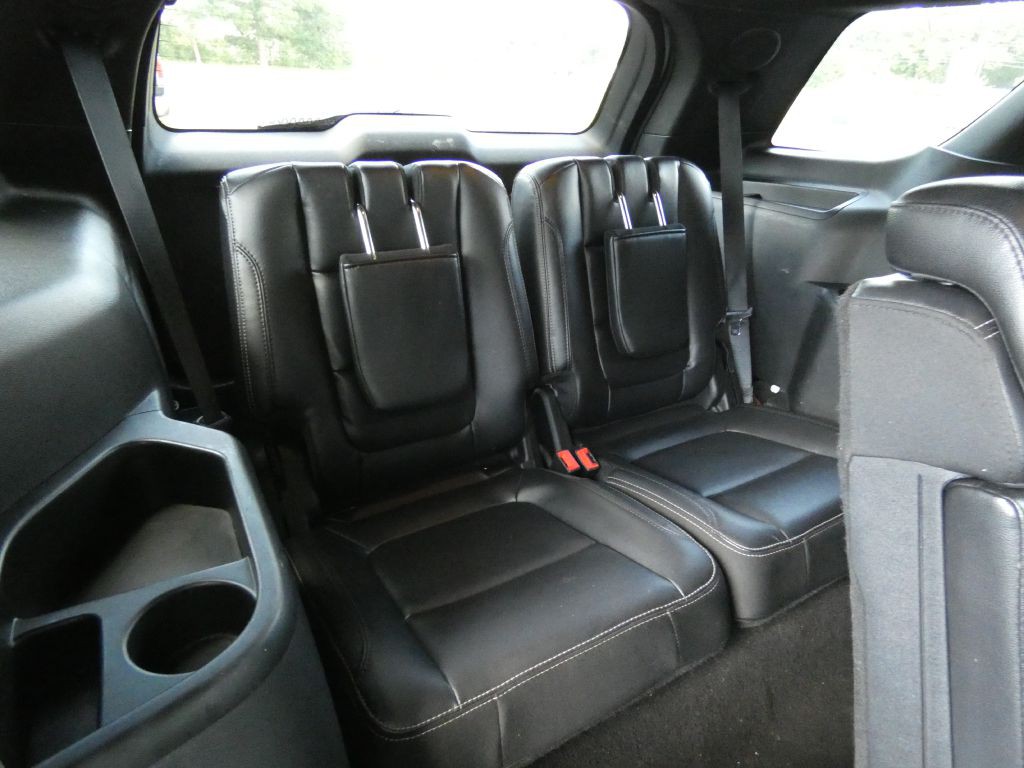 2019 Ford Explorer Image 16