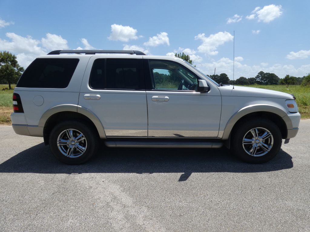 2010 Ford Explorer Image 3