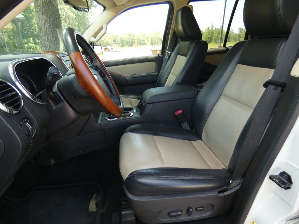 2010 Ford Explorer Image 11