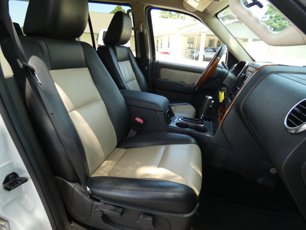 2010 Ford Explorer Image 12