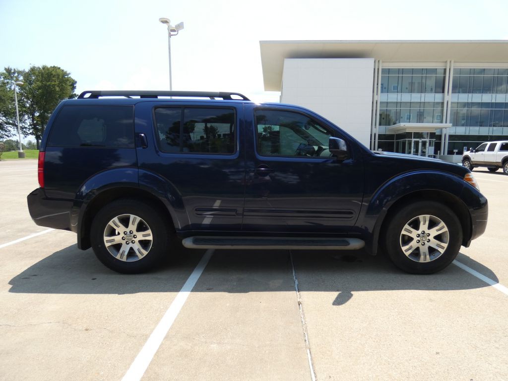 2010 Nissan Pathfinder Image 3