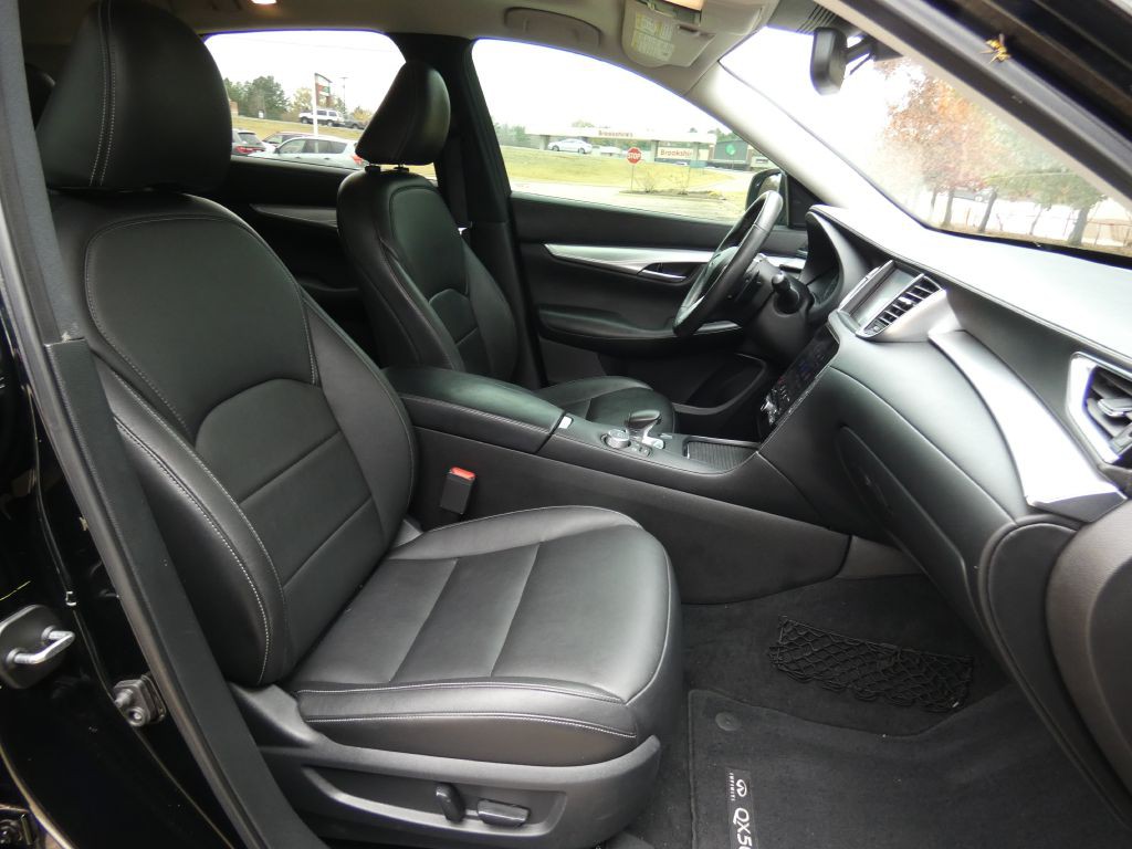2019 INFINITI QX50 Image 12