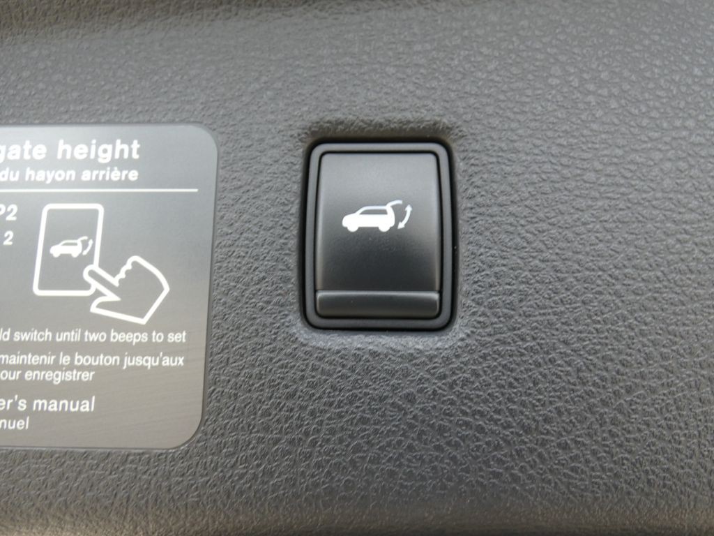 2019 INFINITI QX50 Image 17